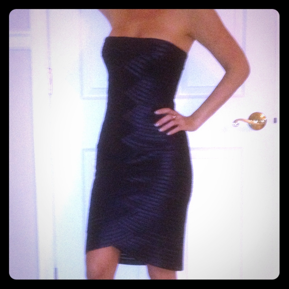 💟BUNDLED 💟BCBG &Express dress & shorts Bebe top